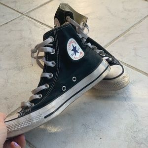 Black High top converse